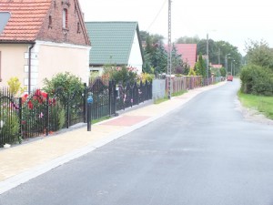 Dychów – droga na boisko